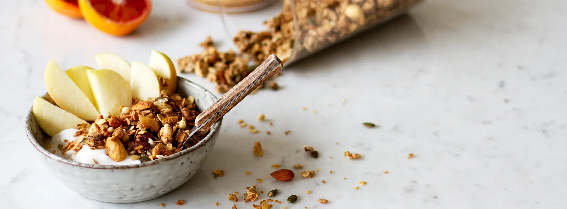 Oot Granola is een gezond granola ontbijt, tjokvol pitten, noten en zaden en is biologisch en glutenvrij.